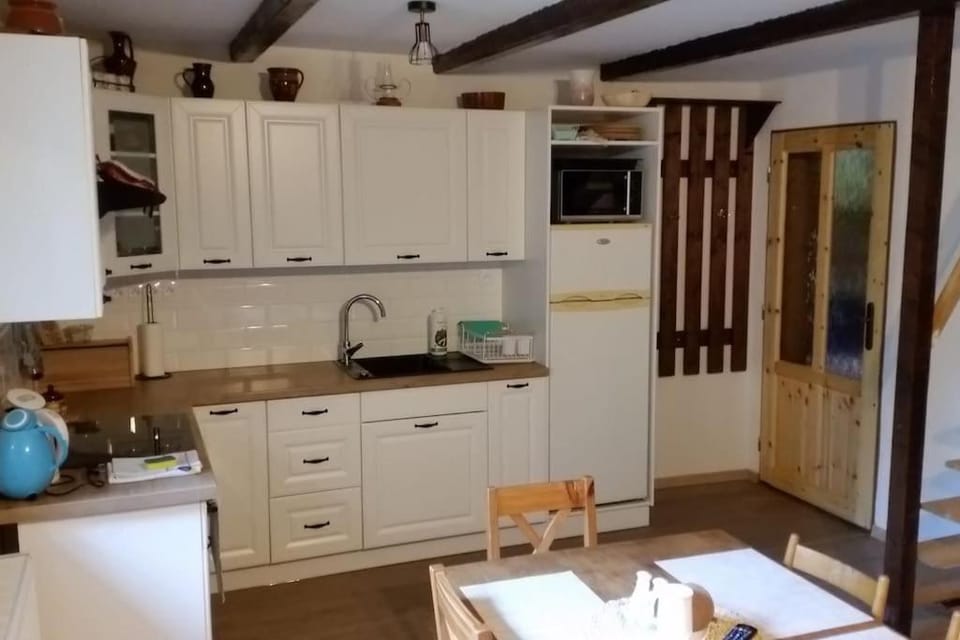 Kitchen or kitchenette, stove