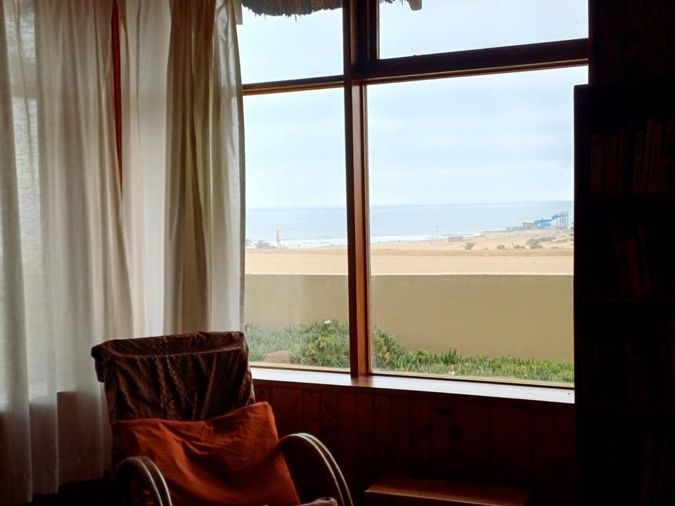 Living room, Sea view