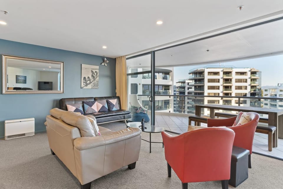 7th Heaven in Oceanside Towers Apartment in Bay Of Plenty