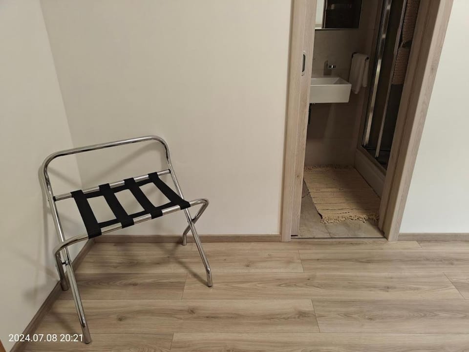 Toilet, Bedroom