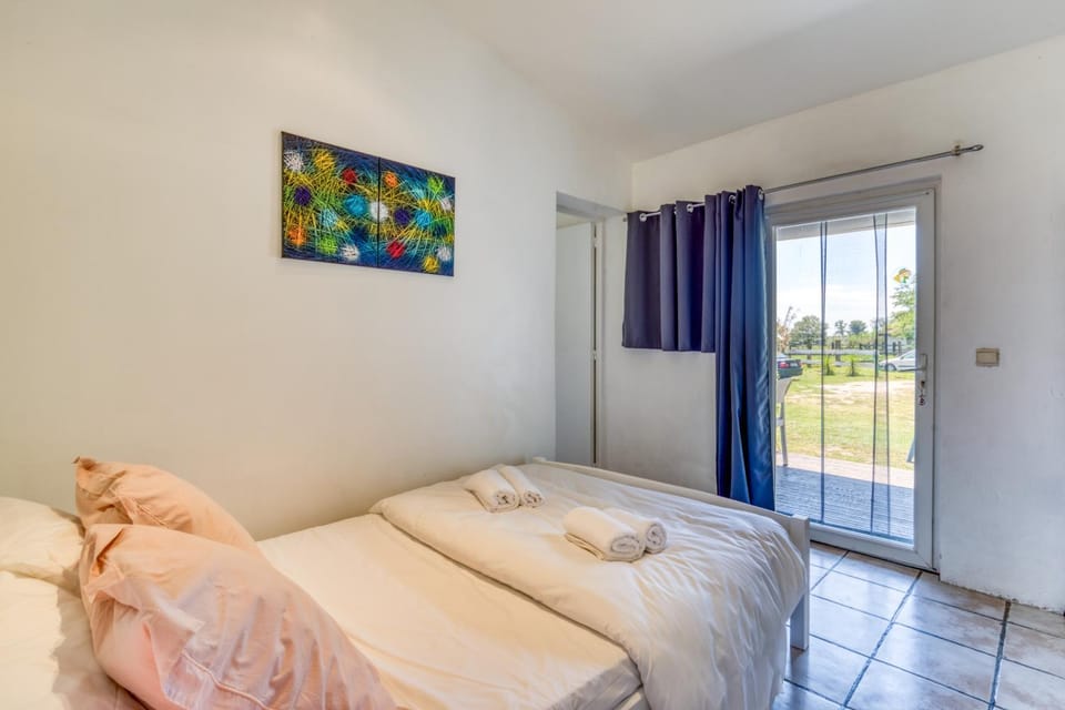 Property building, Living room, Bedroom