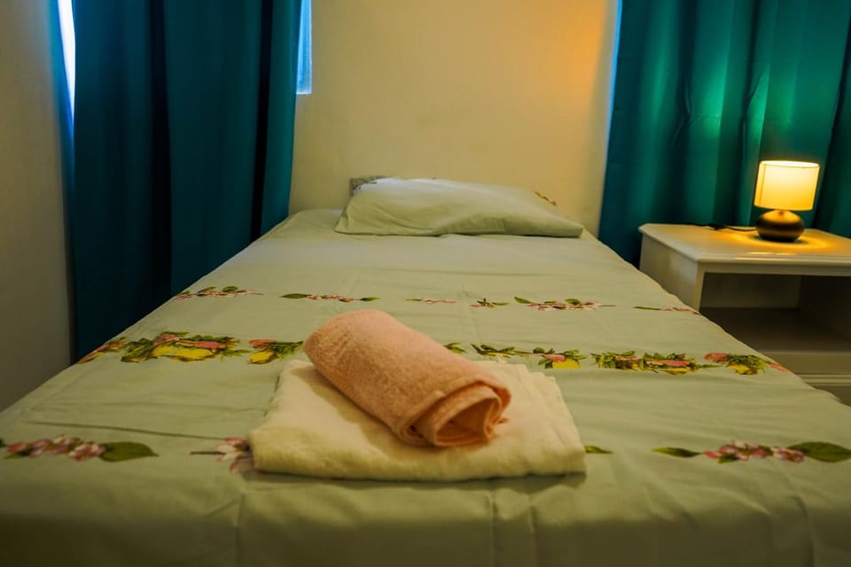 Bed, Photo of the whole room, Bedroom, furniture, towels