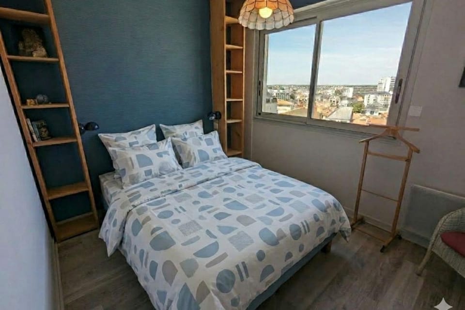Cozy apartment with sea view Apartment in Les Sables-d'Olonne