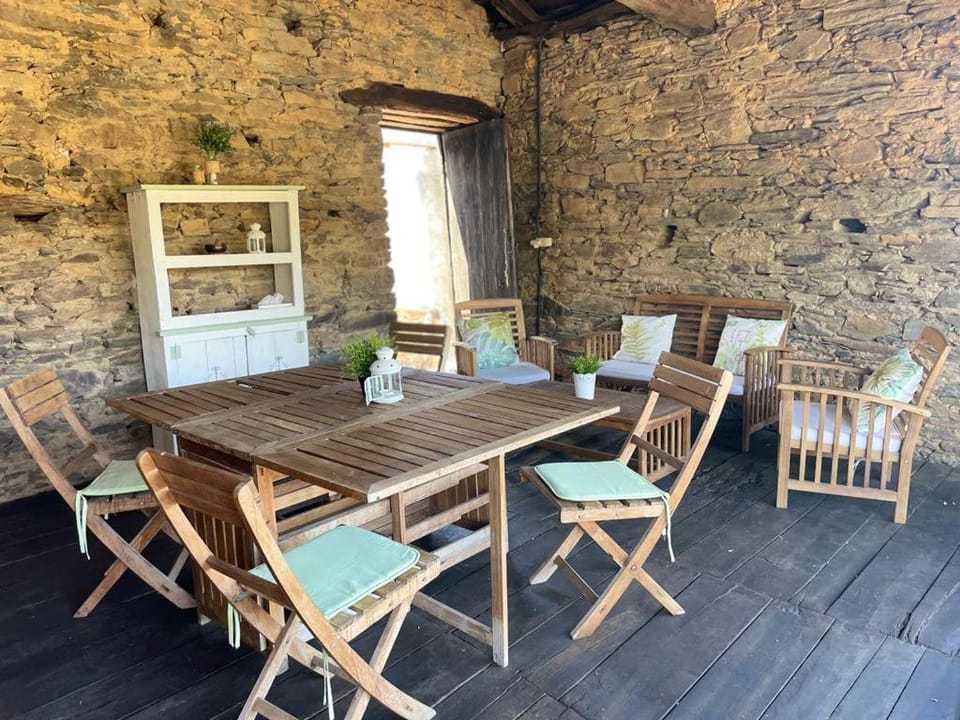 Casa del Castaño House in Galicia