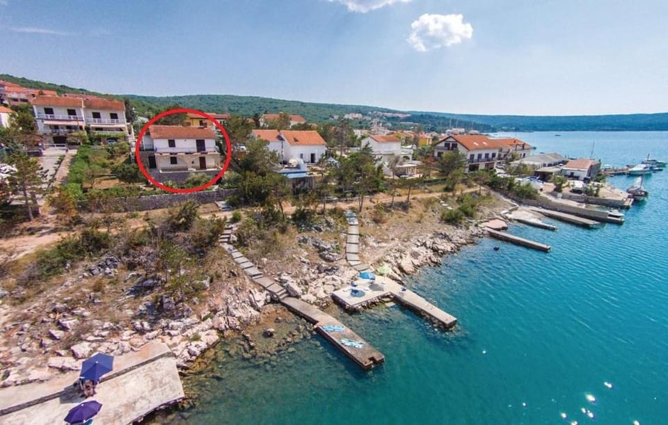 Property building, Bird's eye view, Beach