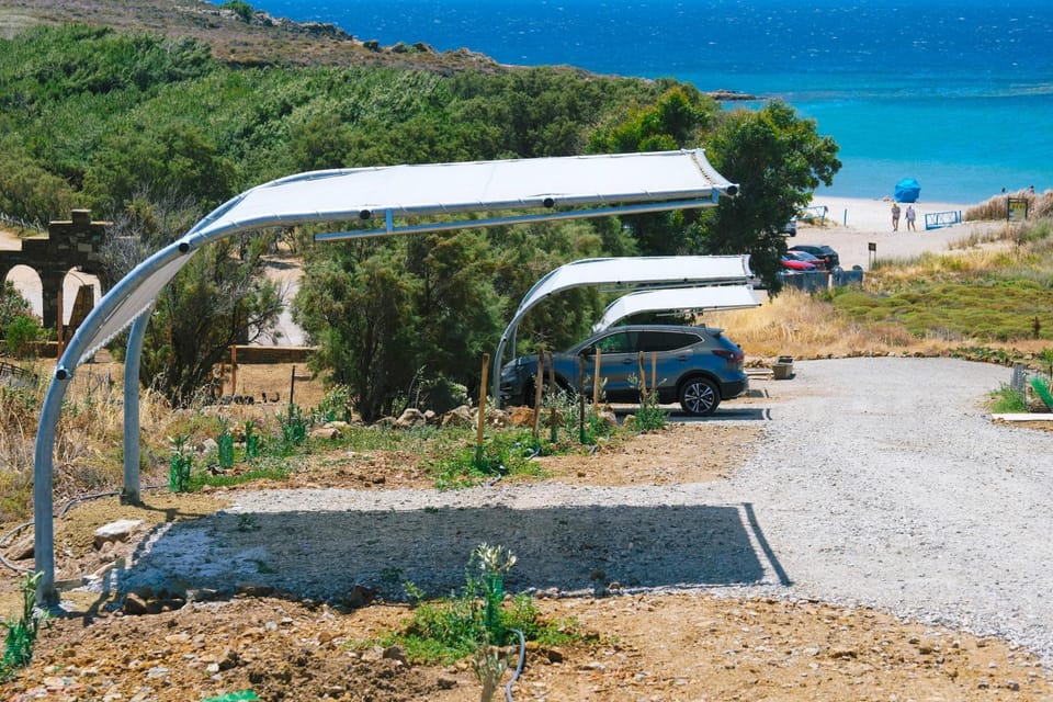 Neighbourhood, Natural landscape