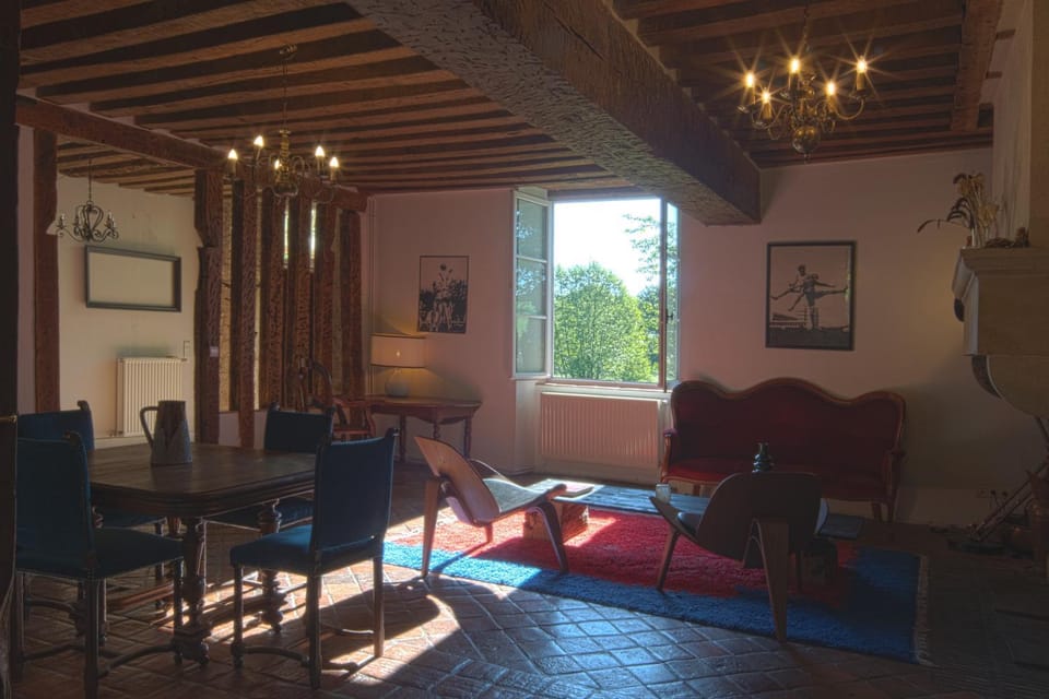 Seating area