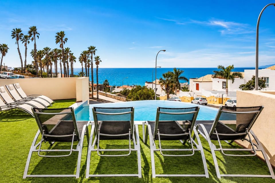 Sea view, sunbed