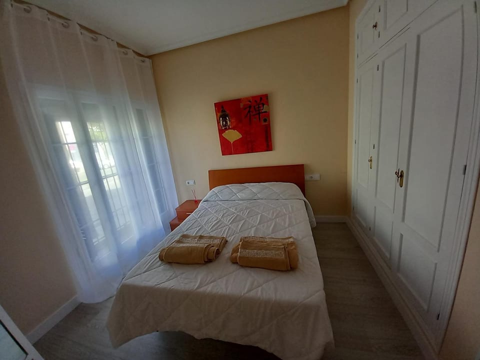 Apartamento Centro Estación, Parking Privado Apartment in El Puerto de Santa María