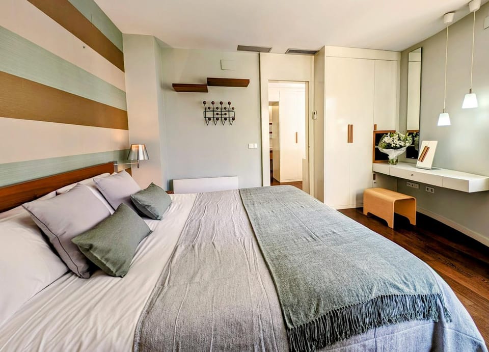 Bed, Bedroom, wardrobe