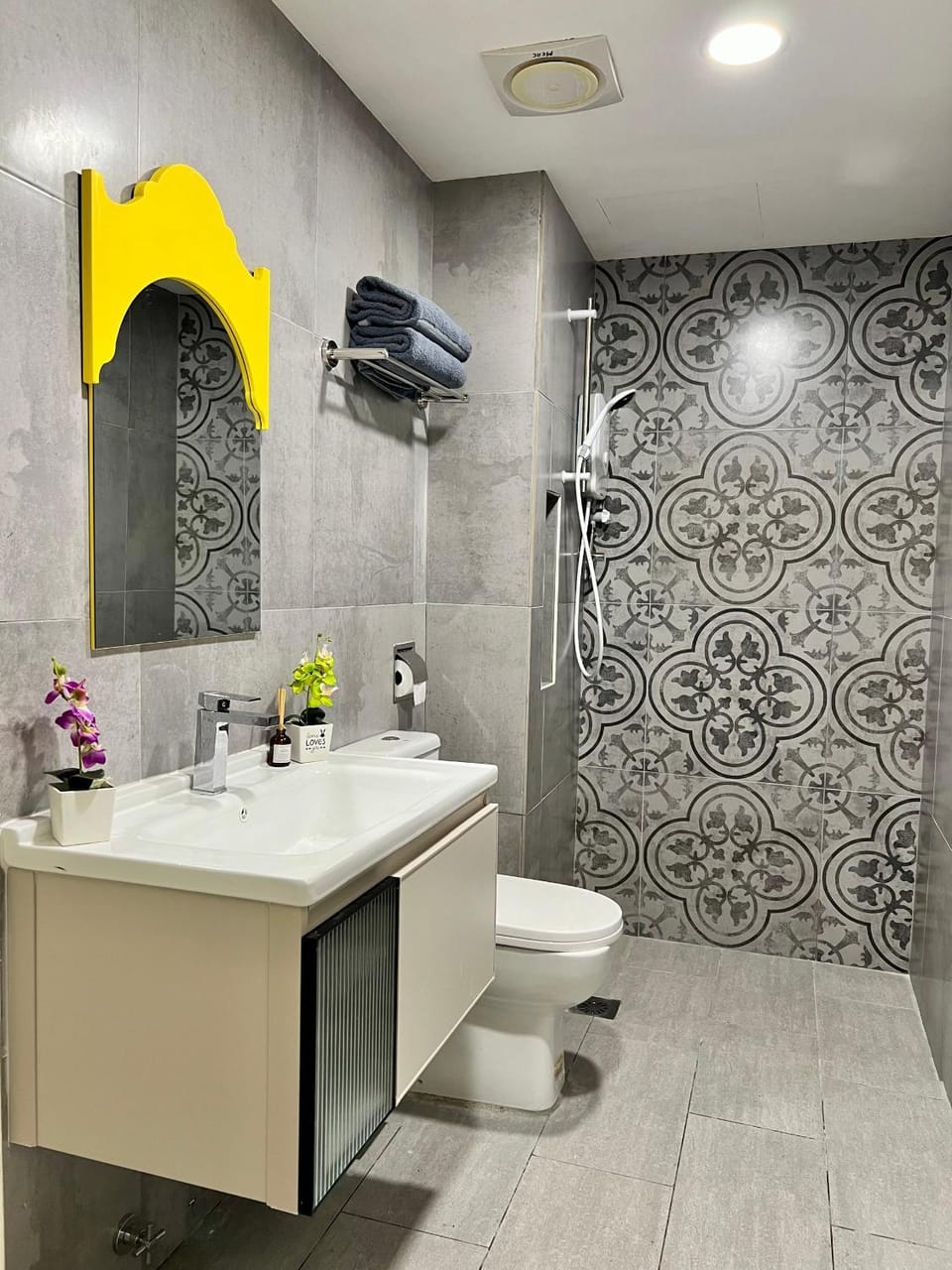 Shower, Bathroom
