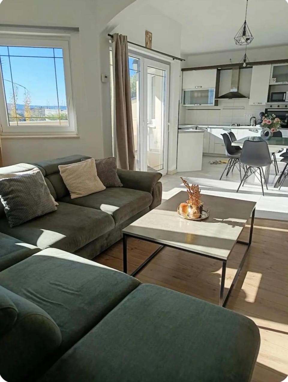 Living room, Seating area, Dining area
