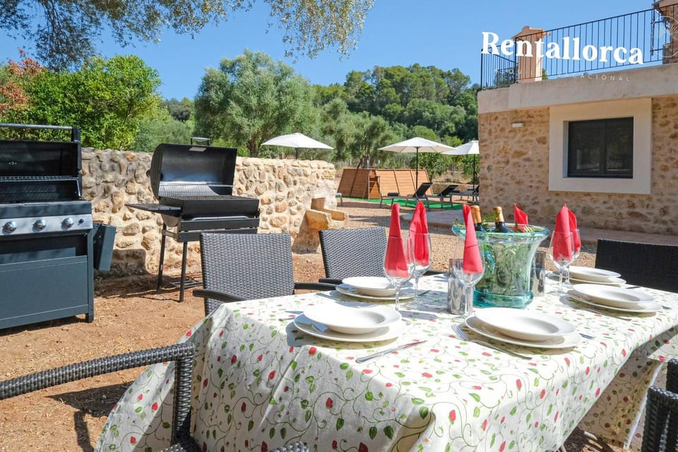 Ses Rotes by Rentallorca Country House in Pla de Mallorca