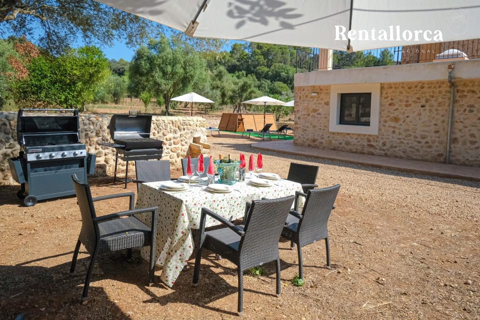 Ses Rotes by Rentallorca Country House in Pla de Mallorca
