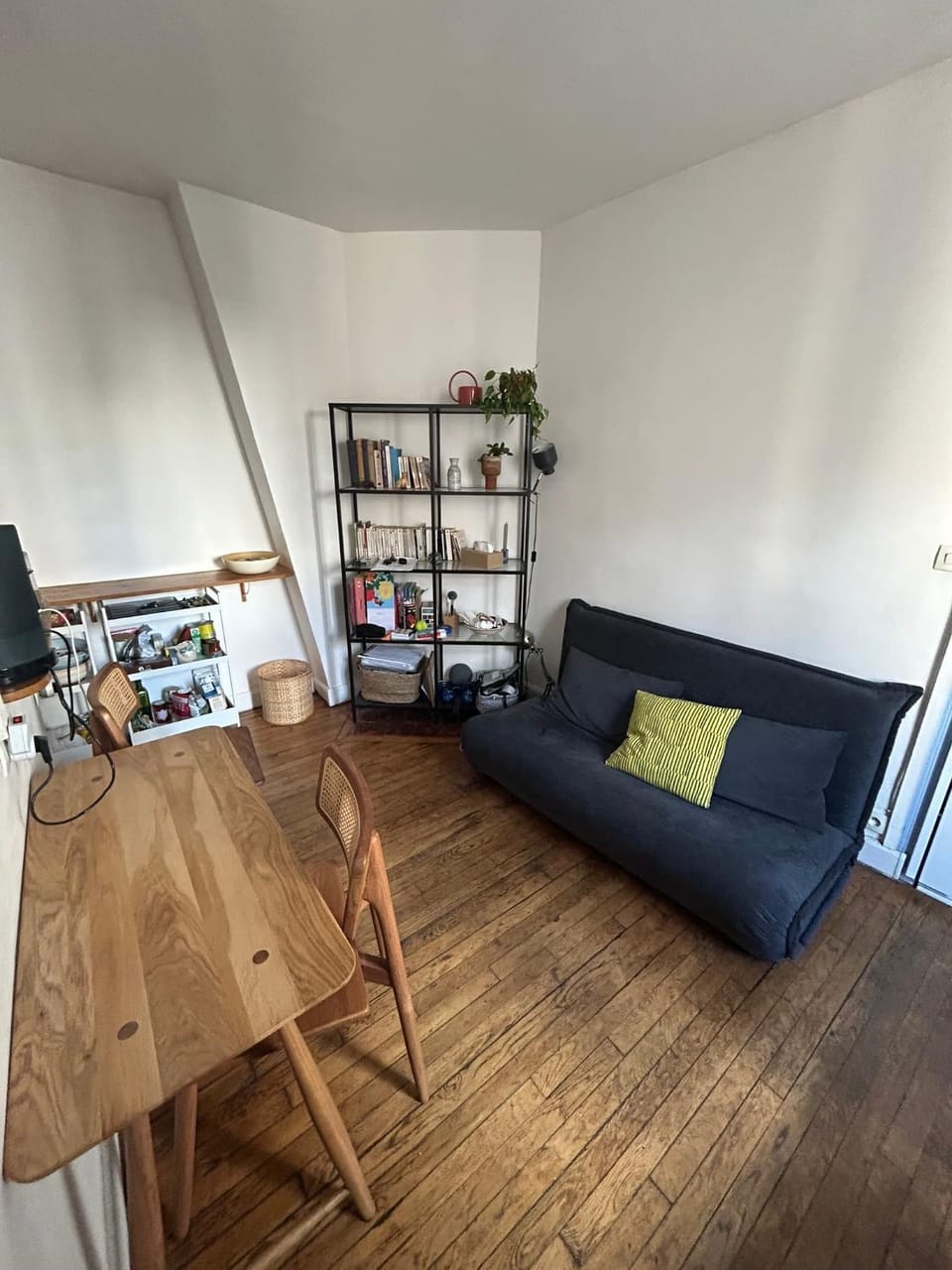 Bel appartement lumineux, au pied de Montmartre Apartment in Paris