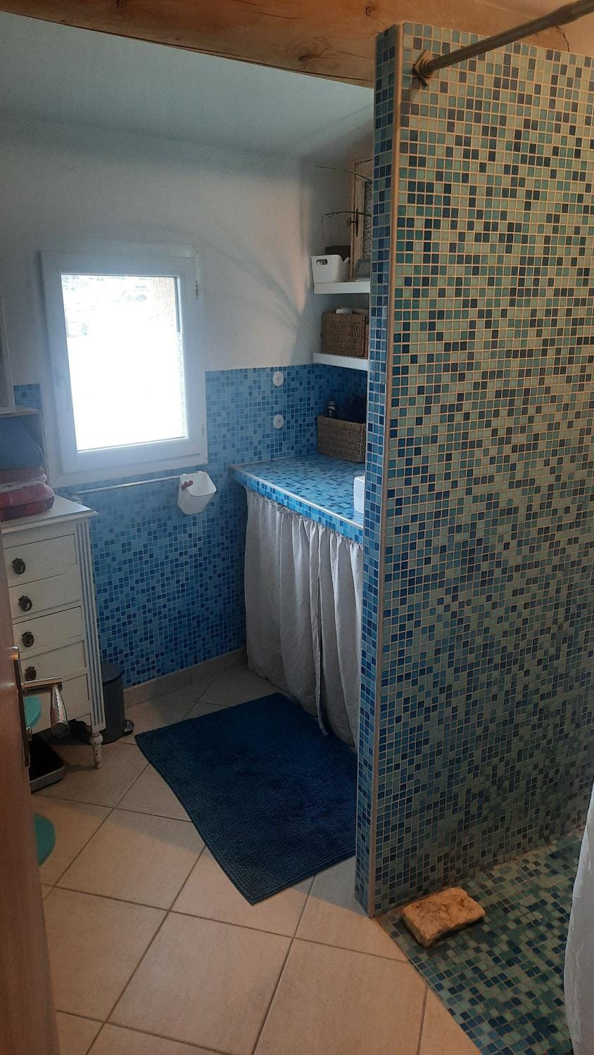 Chambre "Là Maison Haute" Vacation rental in Provence-Alpes-Côte d'Azur