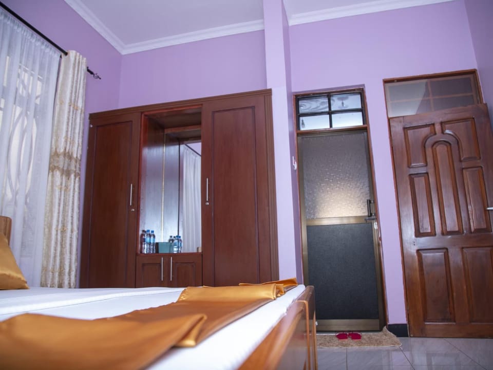 Aminata Homestay Bed and Breakfast in Kenya