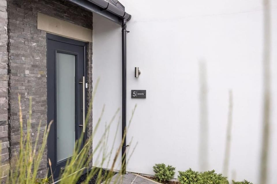 Beautiful house in Poole with parking, 2 bed & 2 bathroom House in Poole