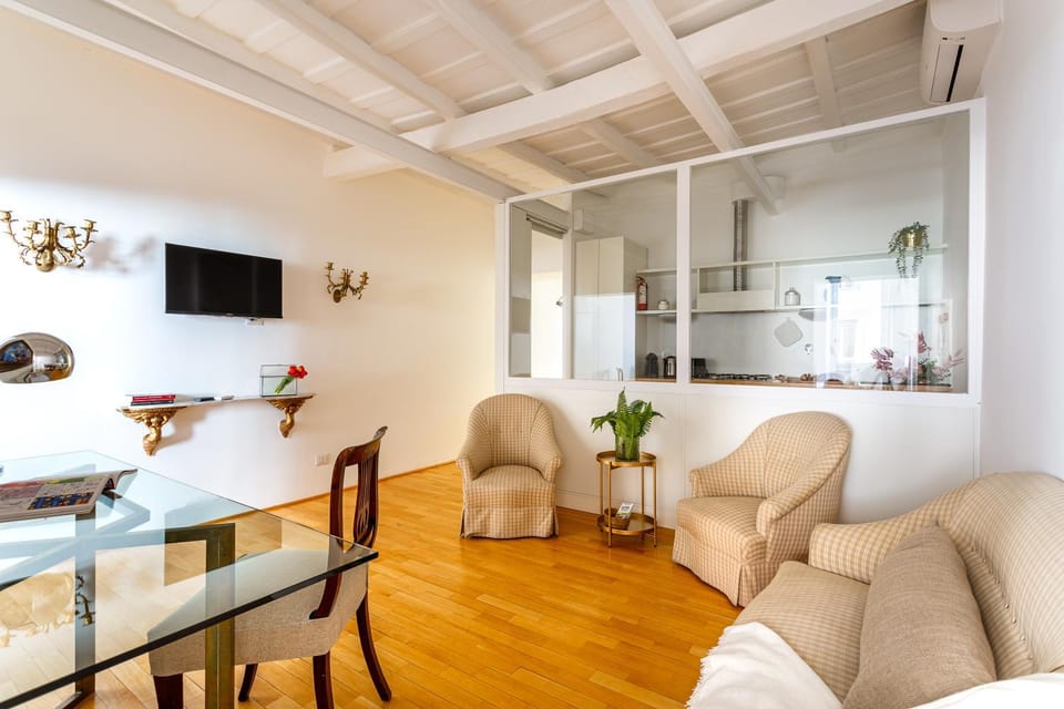 TV and multimedia, Living room, Dining area