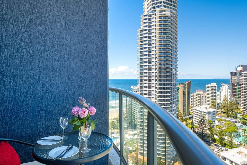 Family Ocean View Studio on L19 Apartment in Surfers Paradise