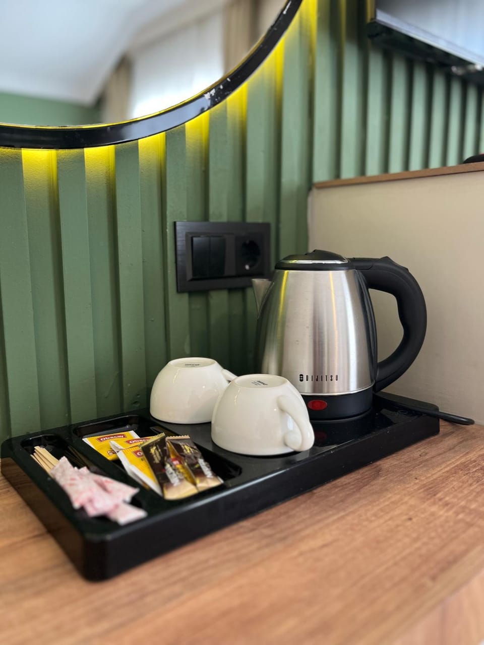 Coffee/tea facilities, Kitchen or kitchenette