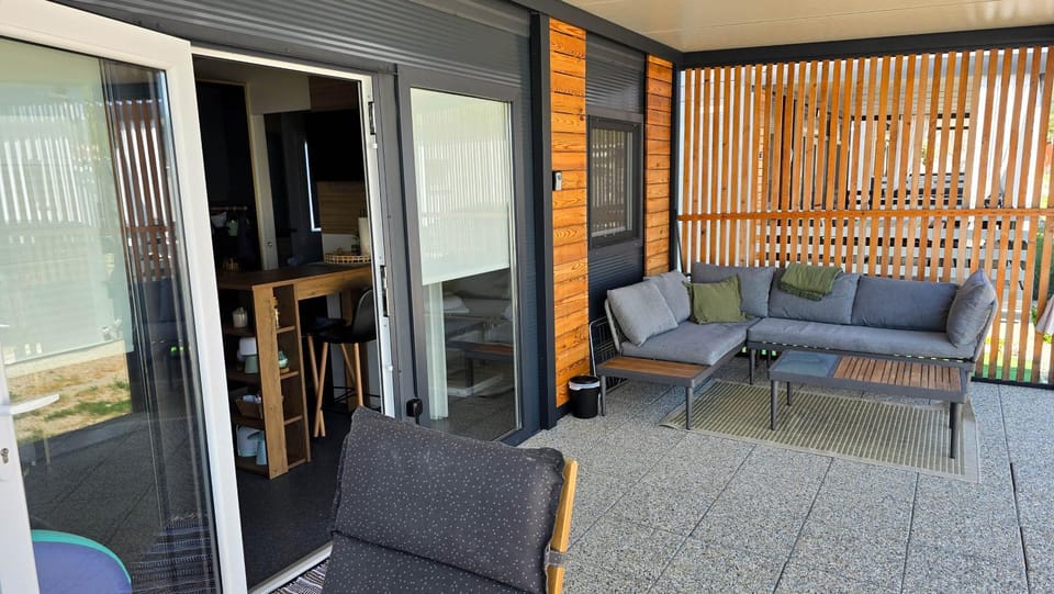 Patio, Balcony/Terrace, Living room, Seating area