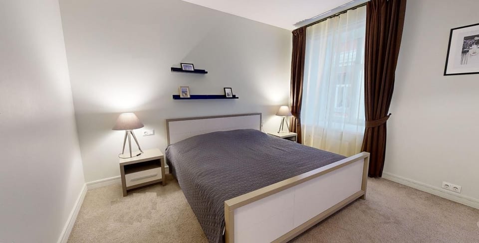 Bed, Photo of the whole room