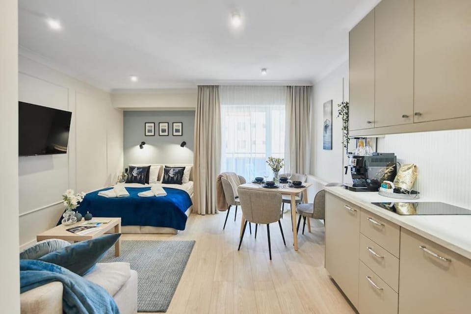 Bed, TV and multimedia, Photo of the whole room, Seating area, Dining area, pet friendly, stove