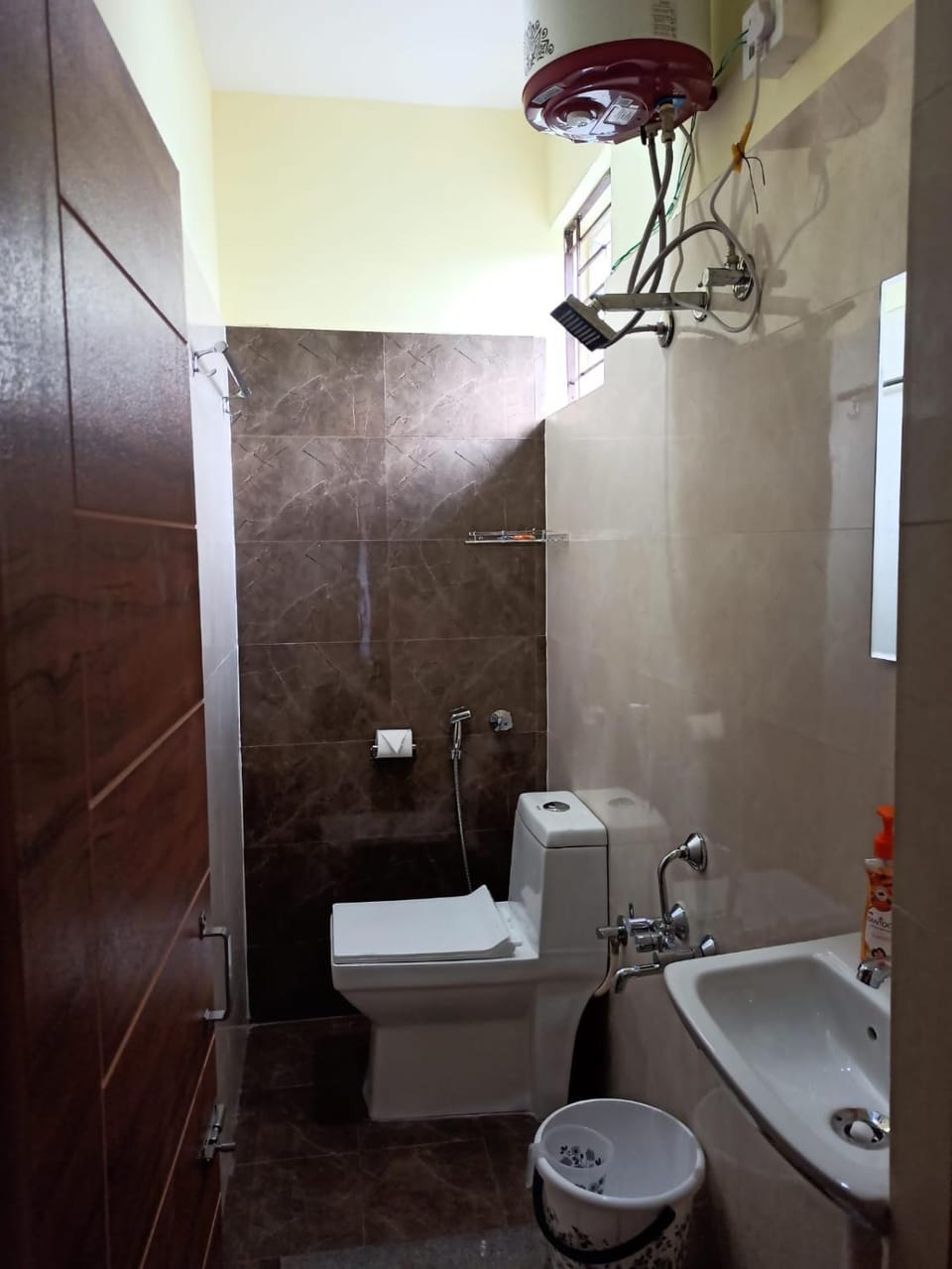 Soma Peaceside accommodation services Bed and Breakfast in Bengaluru