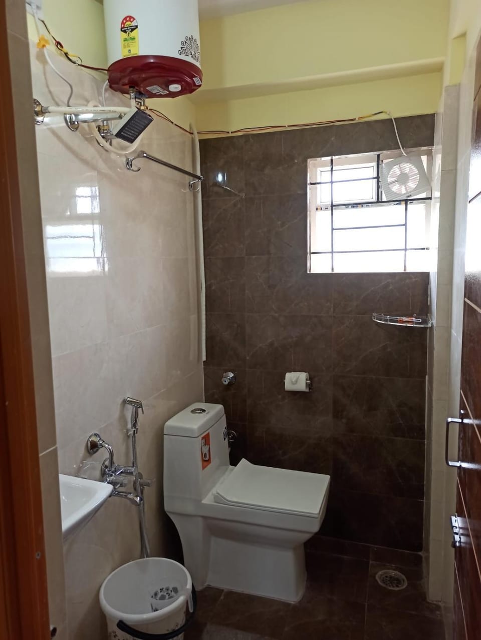 Soma Peaceside accommodation services Bed and Breakfast in Bengaluru