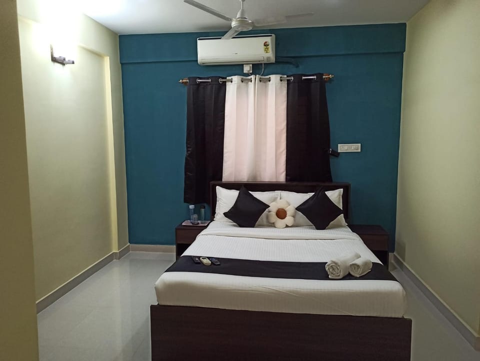 Soma Peaceside accommodation services Bed and Breakfast in Bengaluru