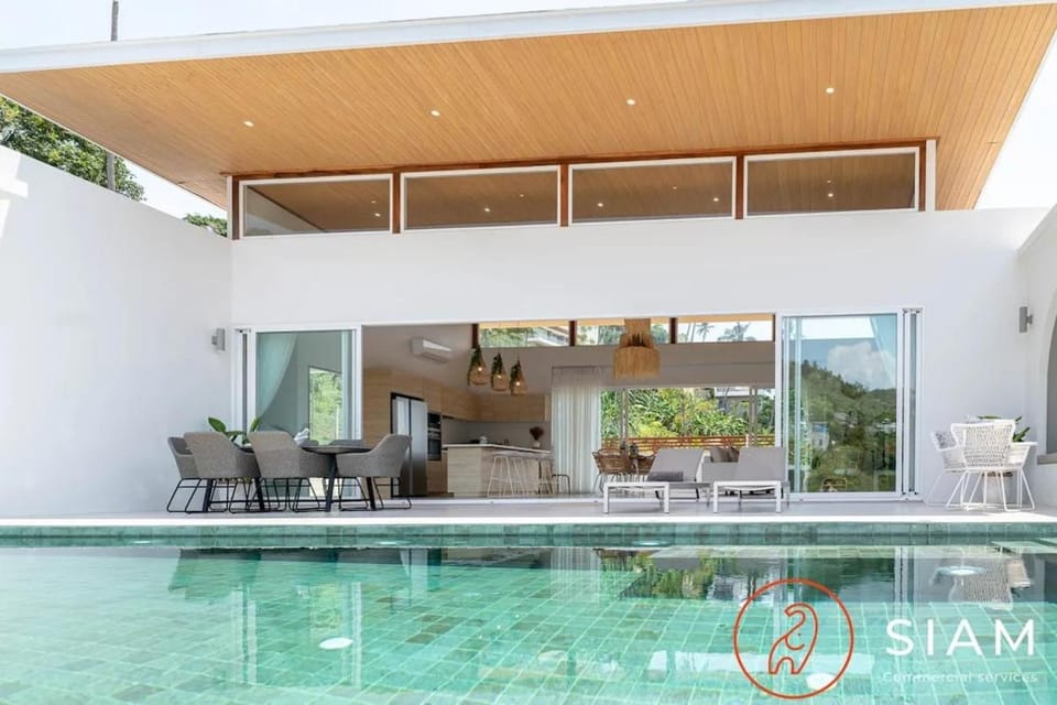 Property building, Swimming pool
