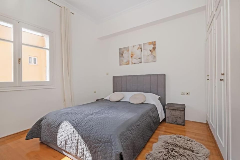 Bed, Photo of the whole room, Bedroom, wardrobe