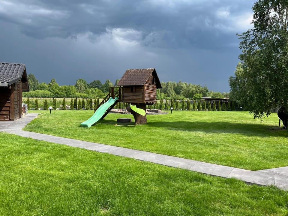 Dom Przy Lesie House in Lower Silesian Voivodeship