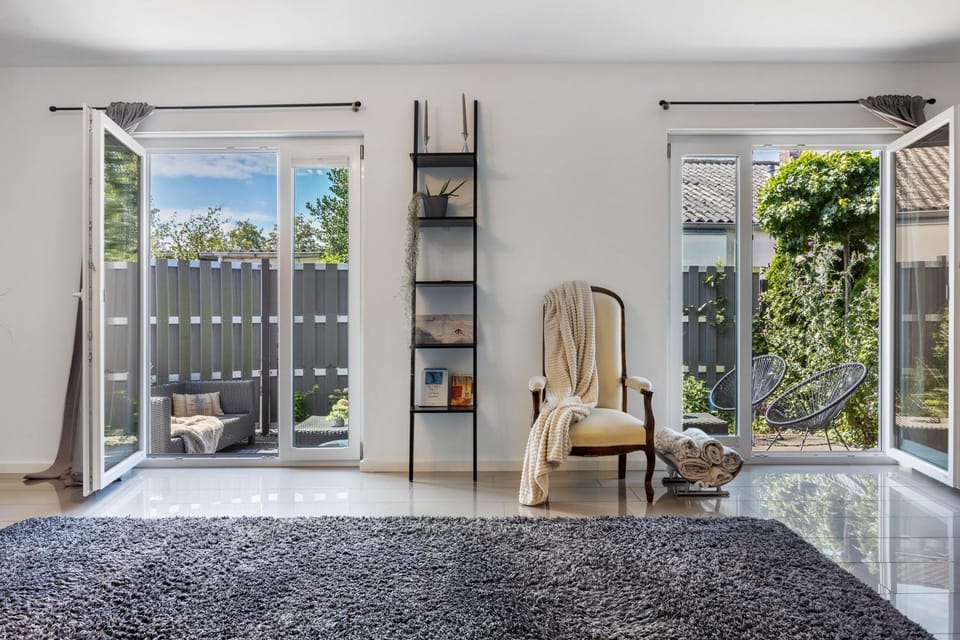 Property building, Living room