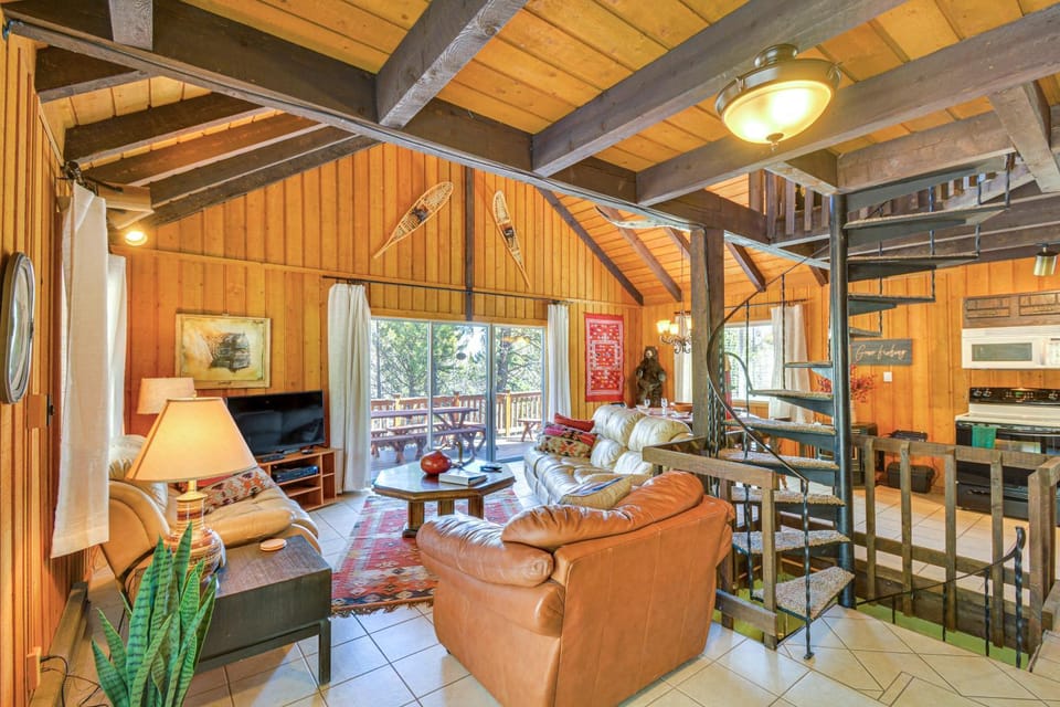'McCall Creekside Cabin' Secluded Buena Vista Gem! Cabin in Park County