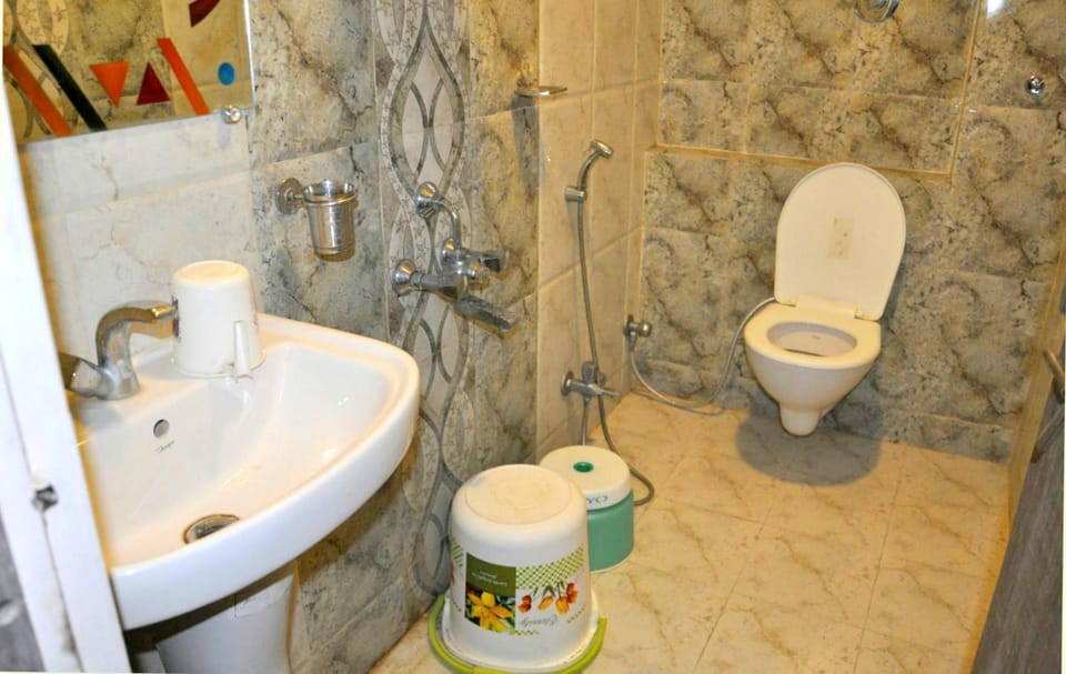 Toilet, Bathroom