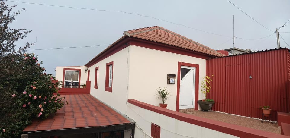 Achadas da Cruz Farm House House in Madeira District