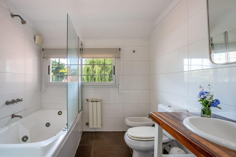 Hot Tub, Hot Tub, Bathroom, Decorative detail, Bath, bidet, bidet