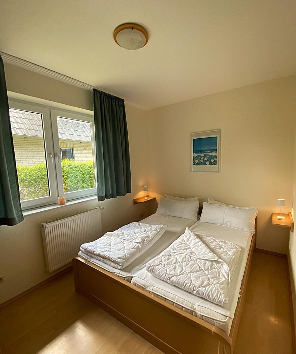 Seeurlaub Müritz - Haus Müritzblick, Haustiere willkommen, nur 200 m zum See Apartment in Röbel