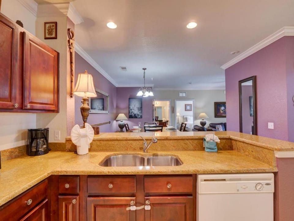 Disney Fun Vacation - Gated Resort Apartment in Four Corners