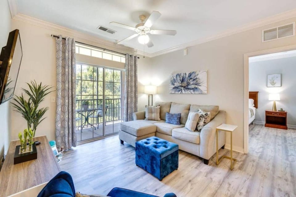 TV and multimedia, Living room, Photo of the whole room, Seating area