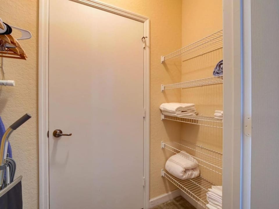 towels, wardrobe