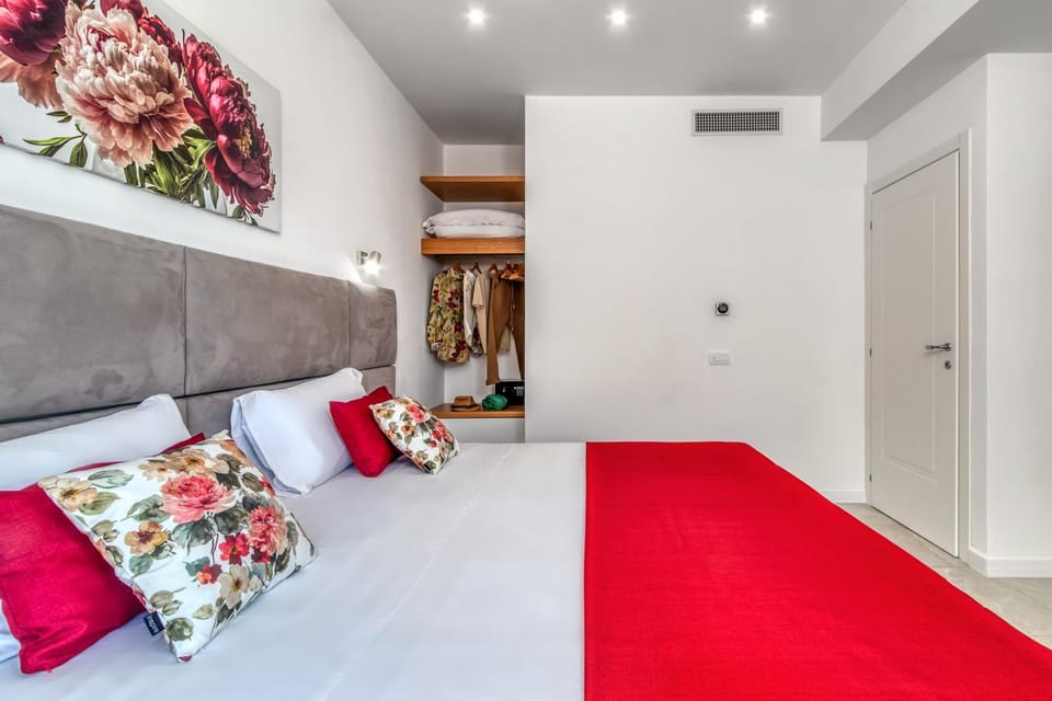Bed, Photo of the whole room, Bedroom, wardrobe