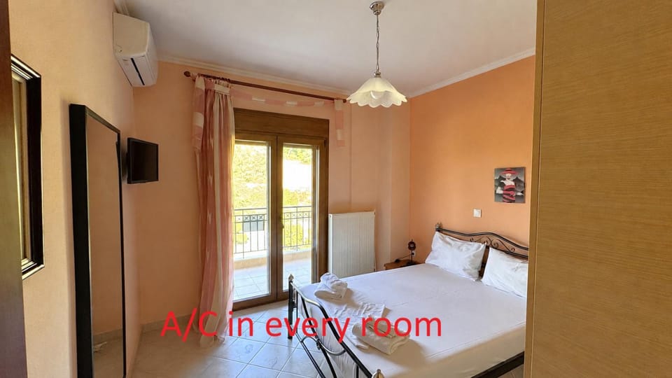 Bed, Bedroom, air conditioner