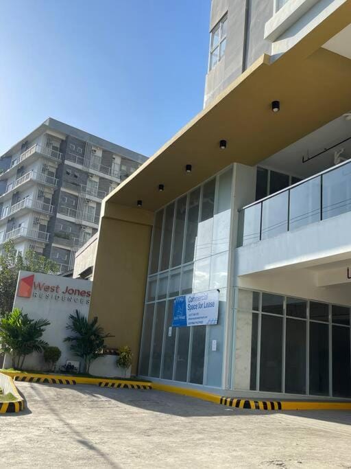 IDCs Place at WestJonesResidences Fuente Cebu City Apartment in Cebu City