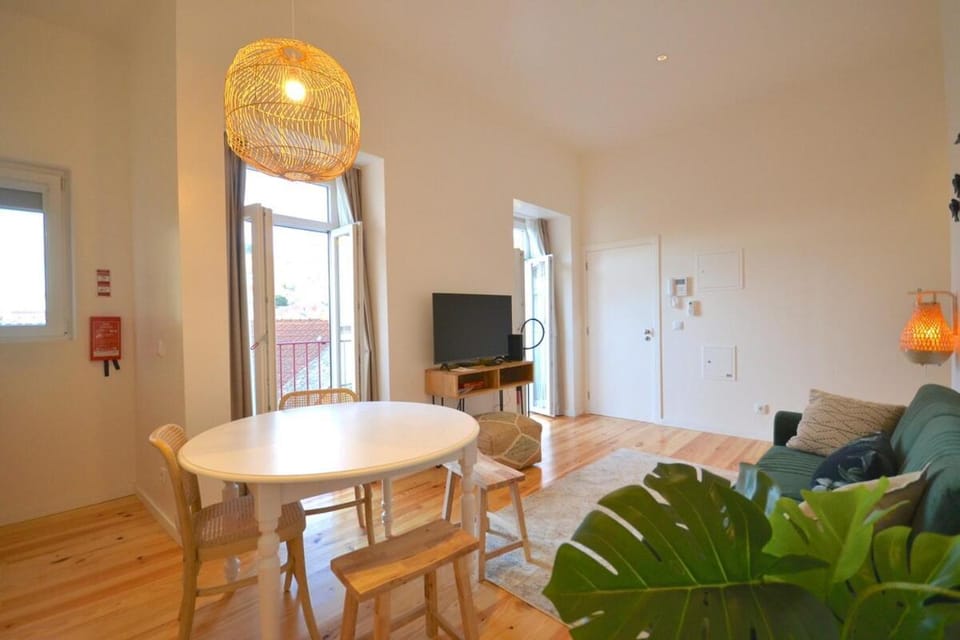 Try Lisbon Mouraria Apartment in Lisbon