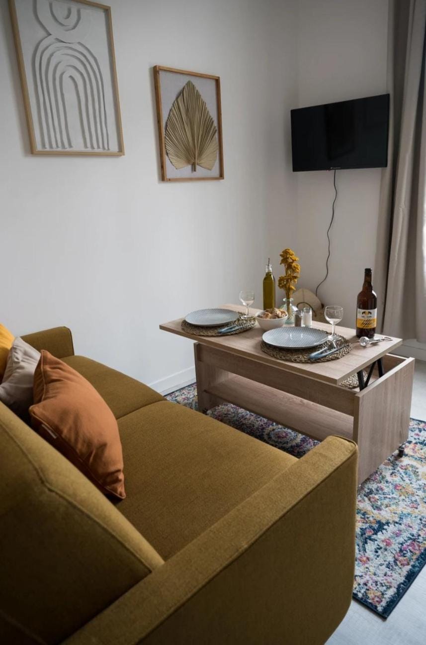 Chez Nino, un studio lumineux et climatisé Apartment in Bergerac