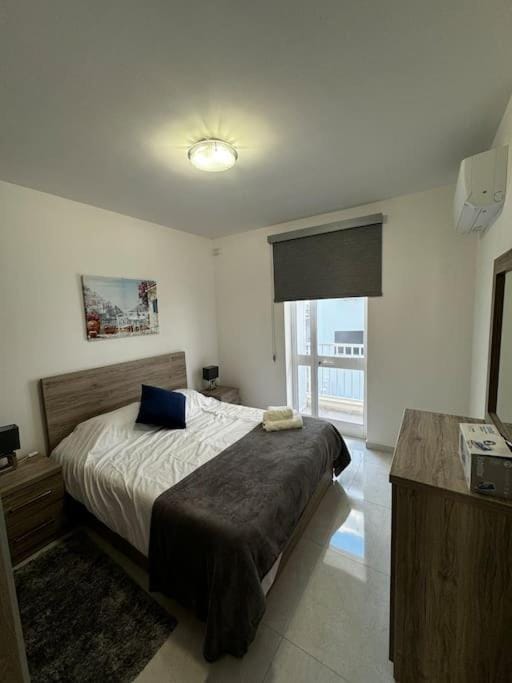 Emerald 2 bedroom Apartment in Gzira Apartment in Sliema