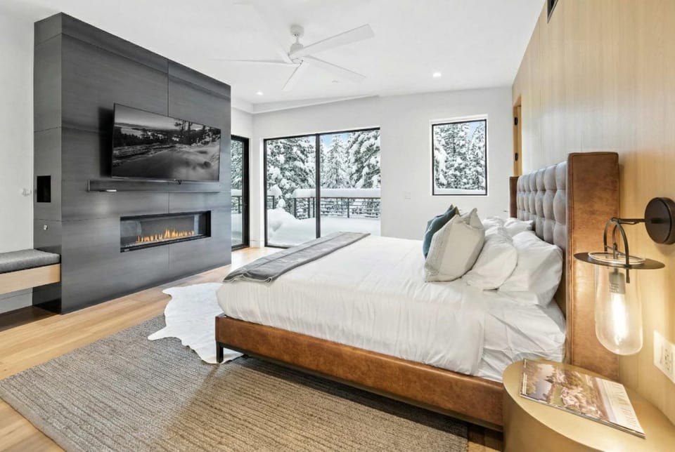 Creekside Retreat - Near Palisades Tahoe House in Palisades Tahoe (Olympic Valley)